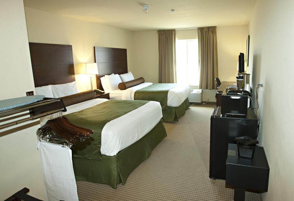 Cobblestone Inn & Suites - Langdon 外观 照片