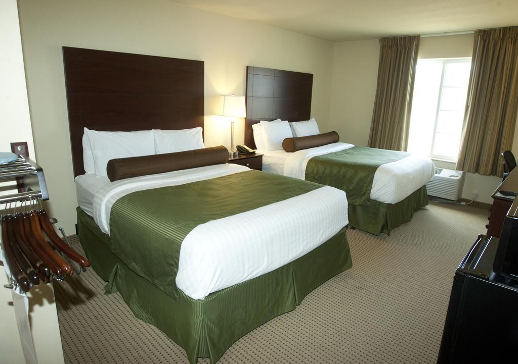 Cobblestone Inn & Suites - Langdon 外观 照片