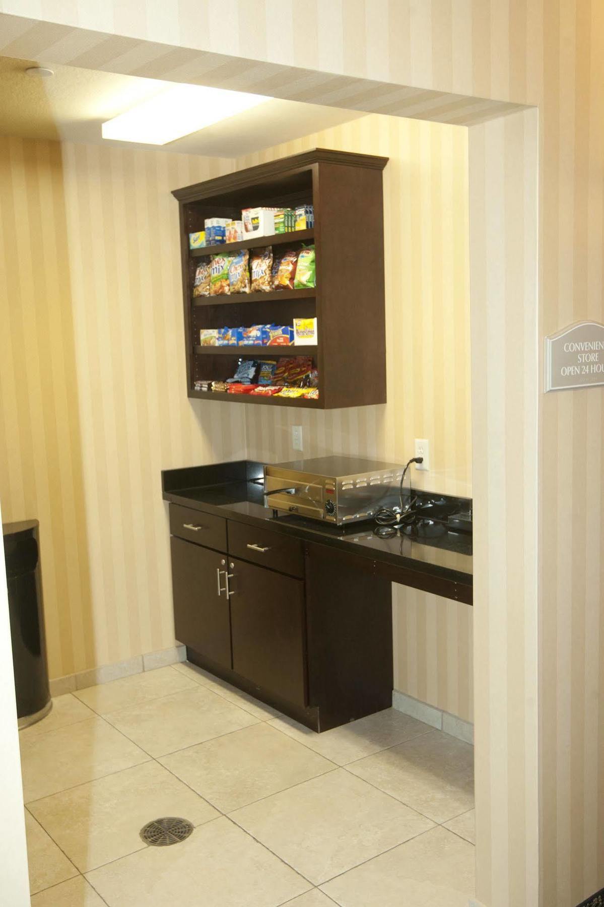 Cobblestone Inn & Suites - Langdon 外观 照片