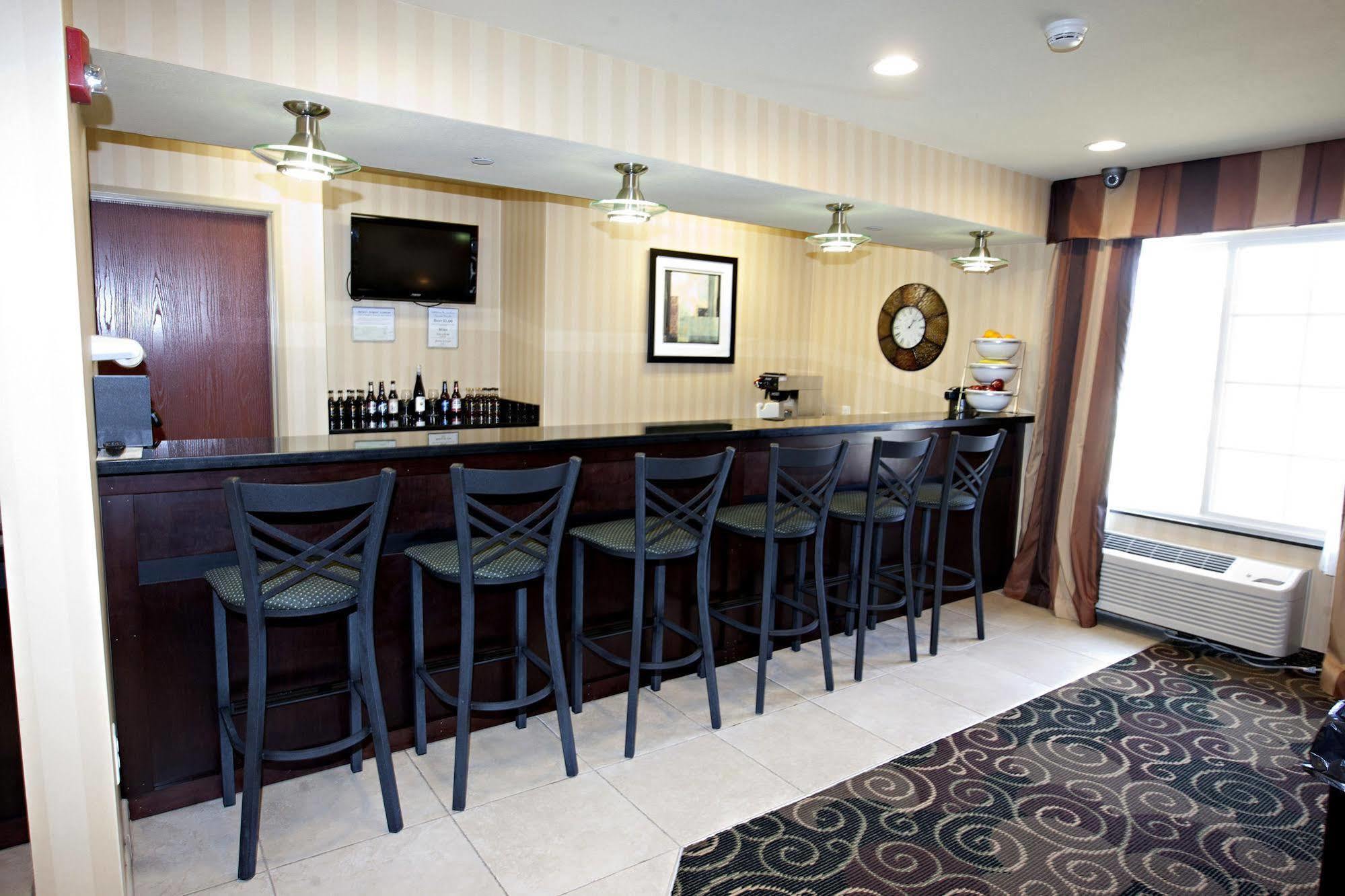 Cobblestone Inn & Suites - Langdon 外观 照片